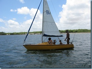 20091118 la familia de Marcos y su velero