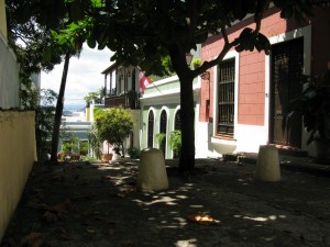 por-el-viejo-san-juan-1 por-el-viejo-san-juan-1