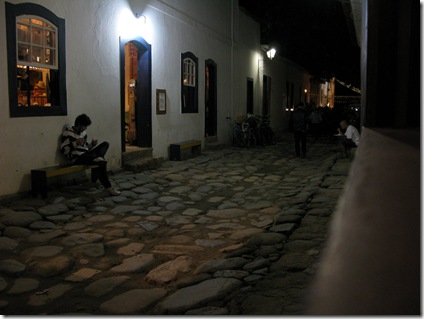 20120709 02'38 09 Paraty por la noche.jpg
