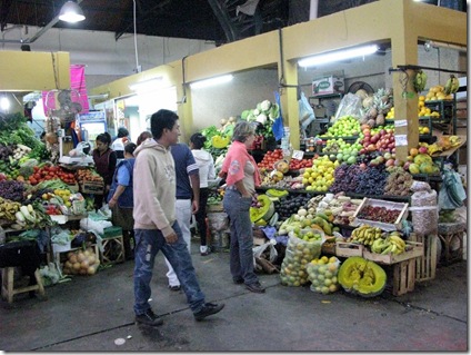 20130509 17'09 06 Mercado de abastos