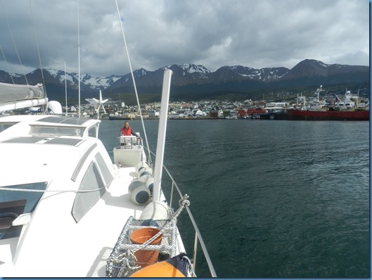 20150104 15'18 02 Ushuaia por la popa(1)-001