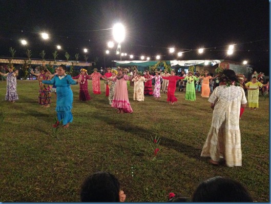 01 Fiestas en Rikitea